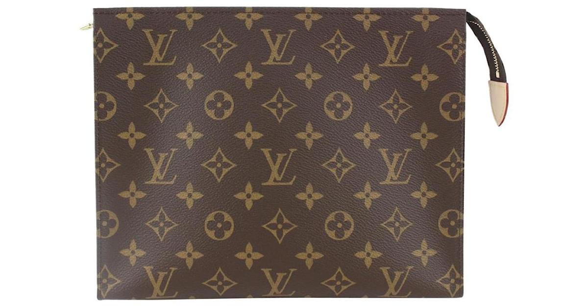 Louis Vuitton Discontinued Monogram Toiletry Pouch 26 Poche Toilette  Leather ref.474795 - Joli Closet