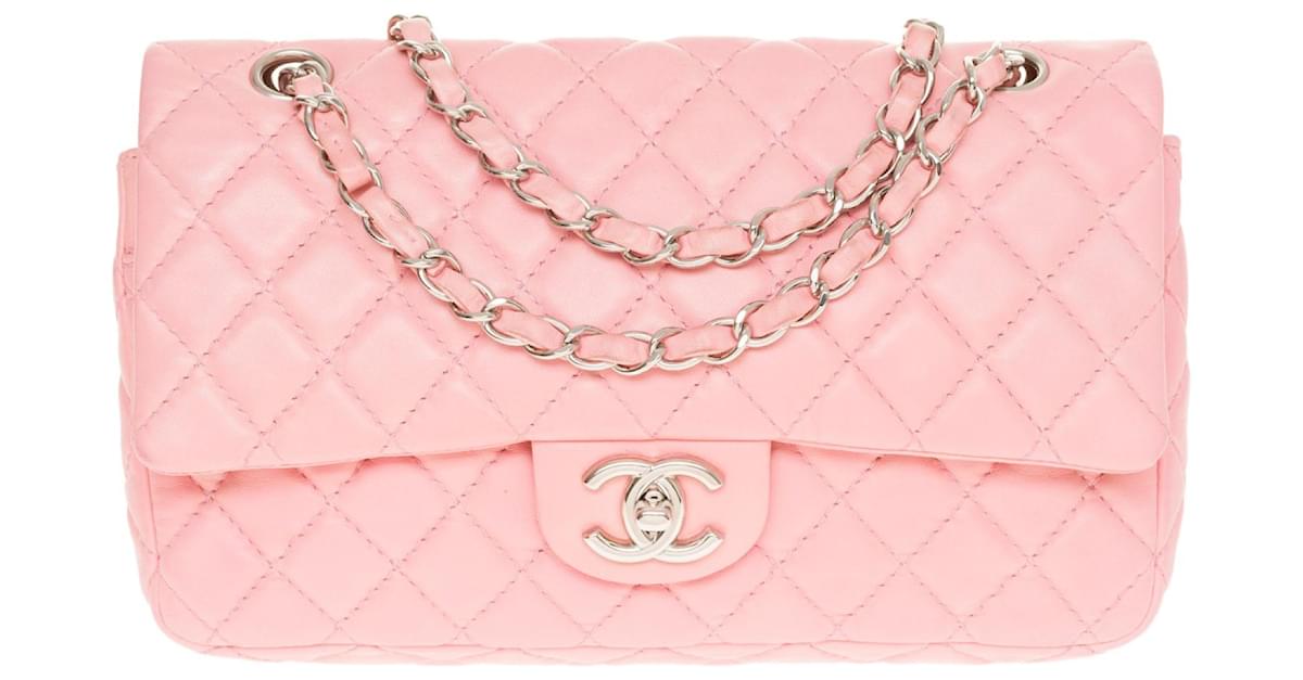 Splendid and Rare Chanel Timeless / Classique bag in pink quilted