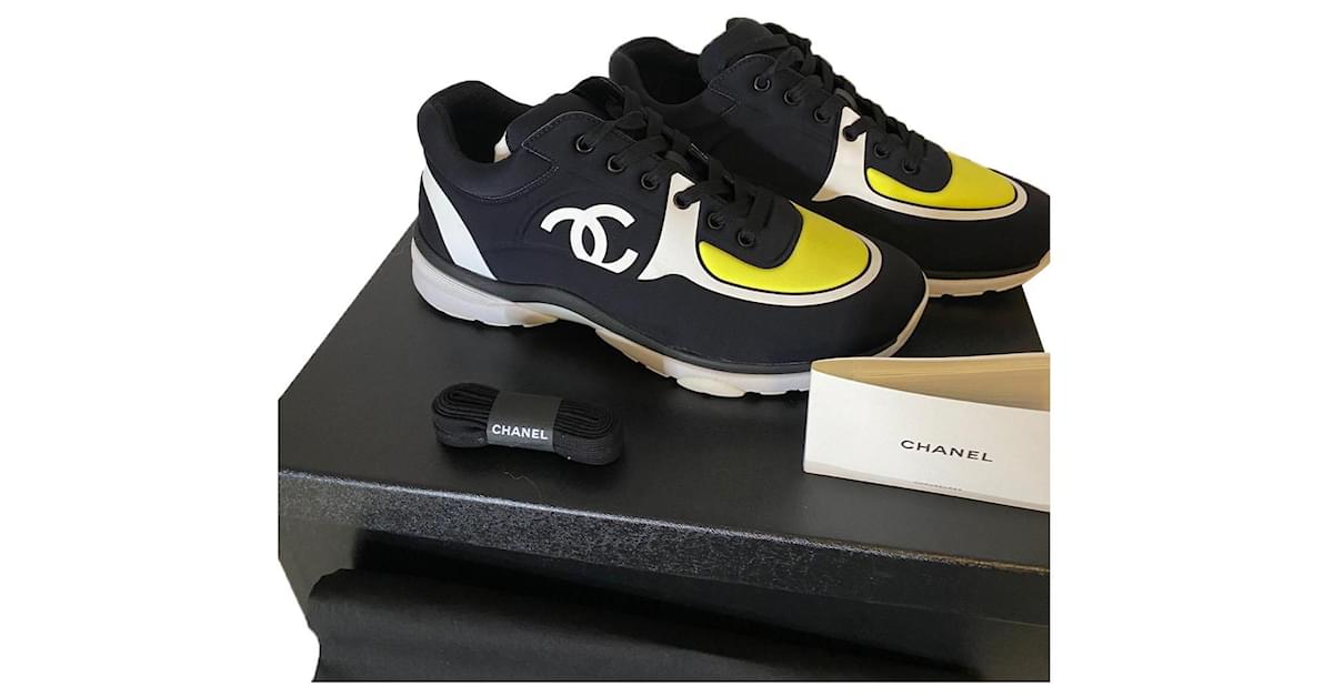 Chanel Sneakers Men Black / Yellow . taille . Leather Lycra ref.427833 - Joli Closet