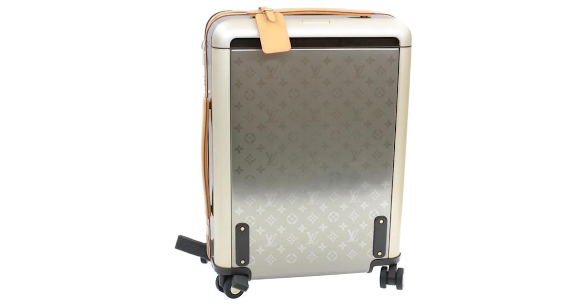 Louis Vuitton Horizon Suitcase 359924