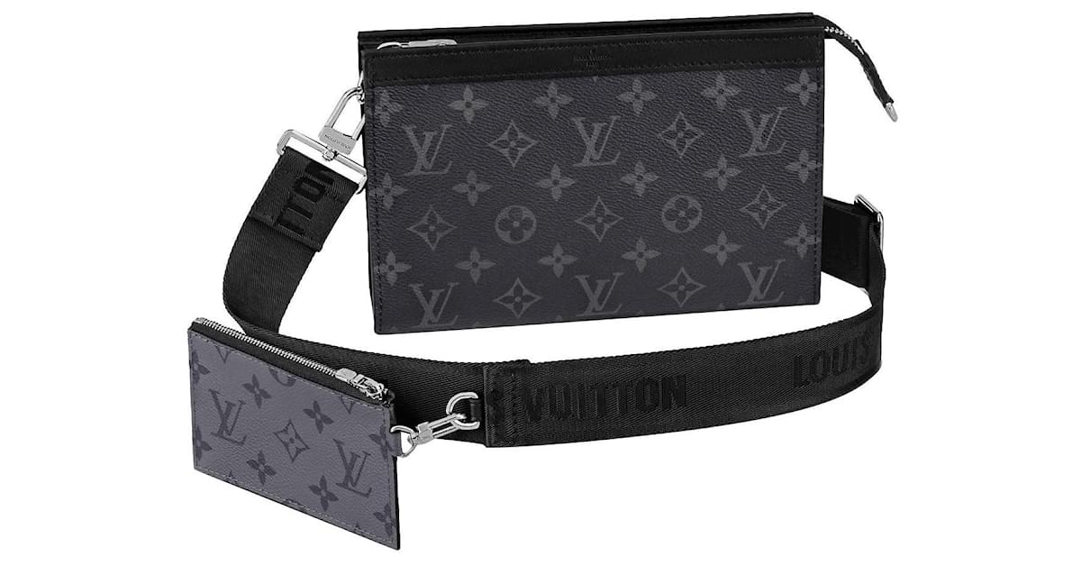 Louis Vuitton Gaston Leather Wallet-on-chain in Blue for Men