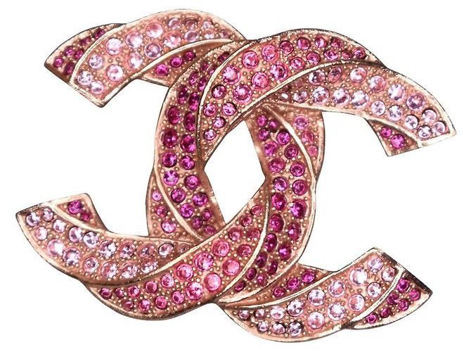 Chanel CC Pin Brooch 5cm Pink Metal ref.443352 (Sold) - Joli Closet