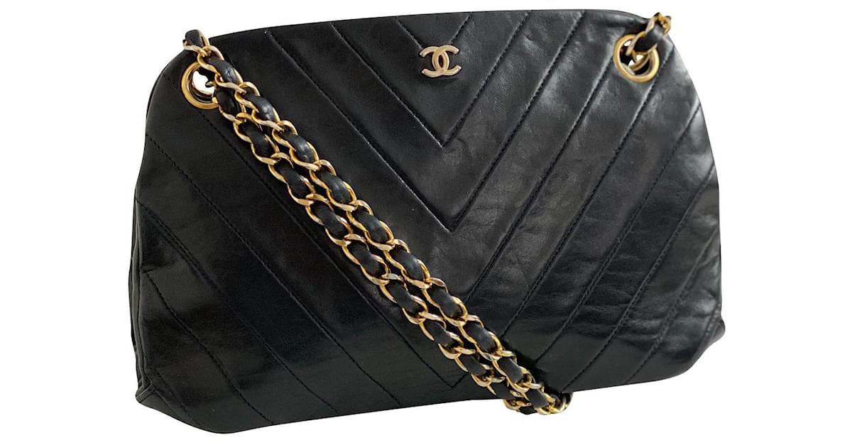 Chanel Vintage Navy Lambskin Chevron Quilted Frame Kiss Lock