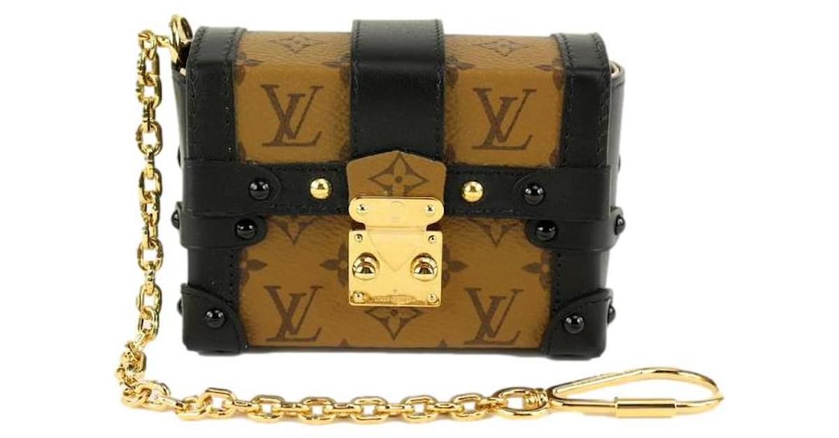 Louis Vuitton Monogram Reverse Essential Trunk Leather ref.446830 - Joli  Closet