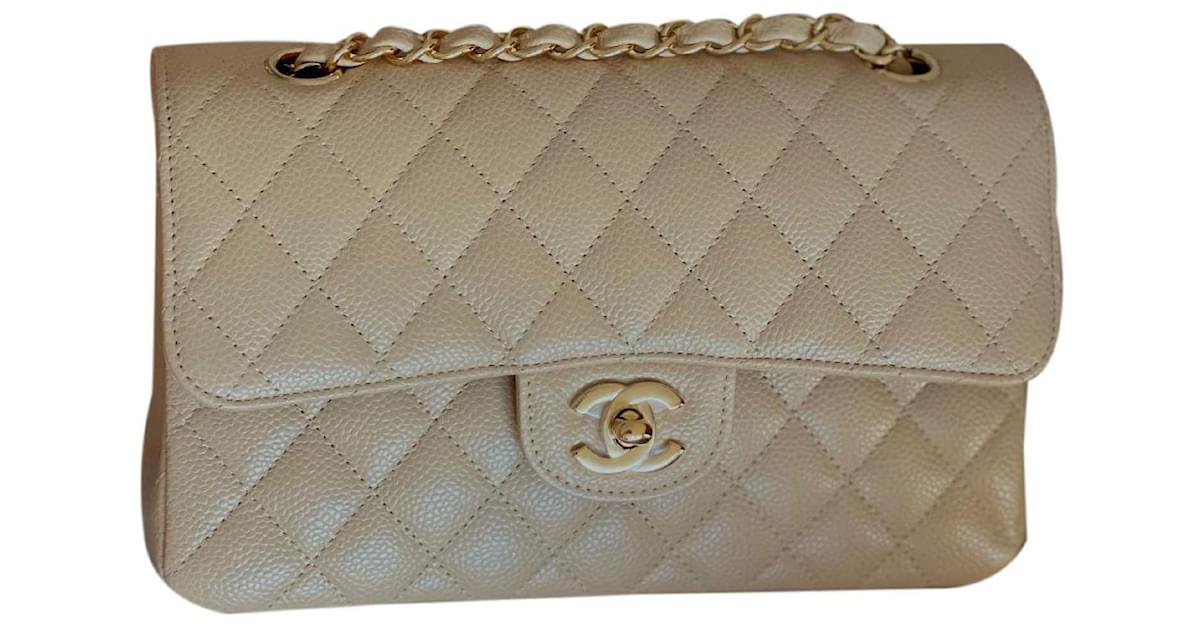 Timeless Chanel classic lined flap caviar beige Leather ref.447534 - Joli  Closet