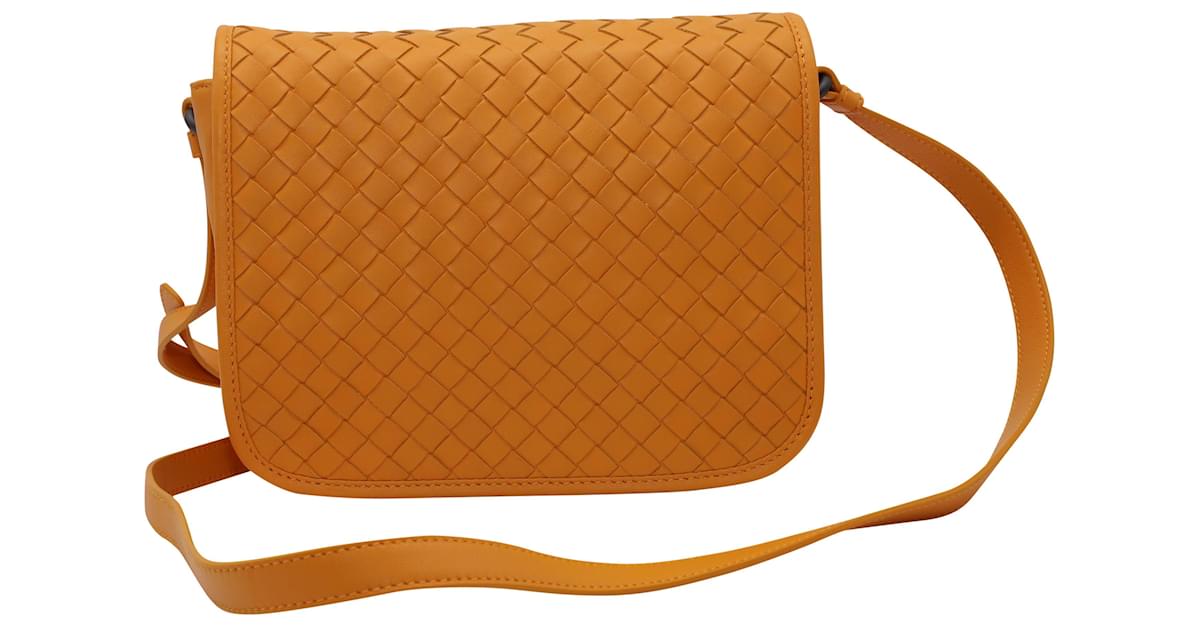 Bottega Veneta Intrecciato Crossbody with Flap Bag in Orange Leather  ref.447966 - Joli Closet