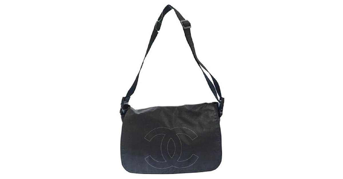 Used] Chanel CHANEL Sports Line Messenger Bag A46093 Black Men's Messenger Bag  Rubber ref.458455 - Joli Closet