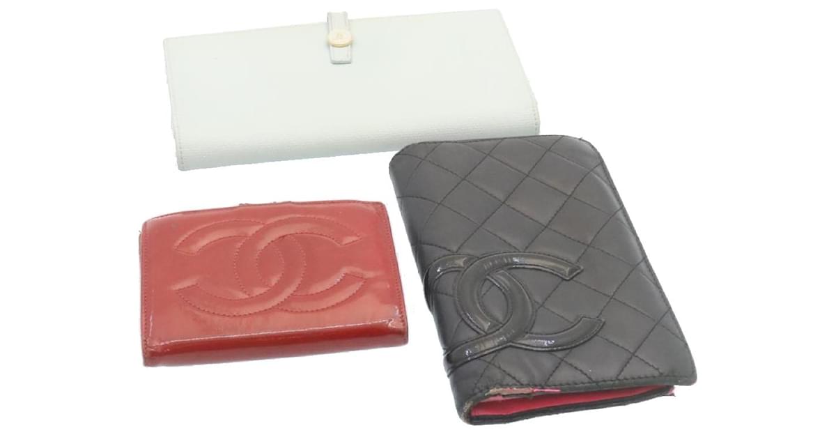 Japanese second hand famous tile ] CHANEL Chanel coco button compact wallet  vintage - Shop petit-vintage Wallets - Pinkoi