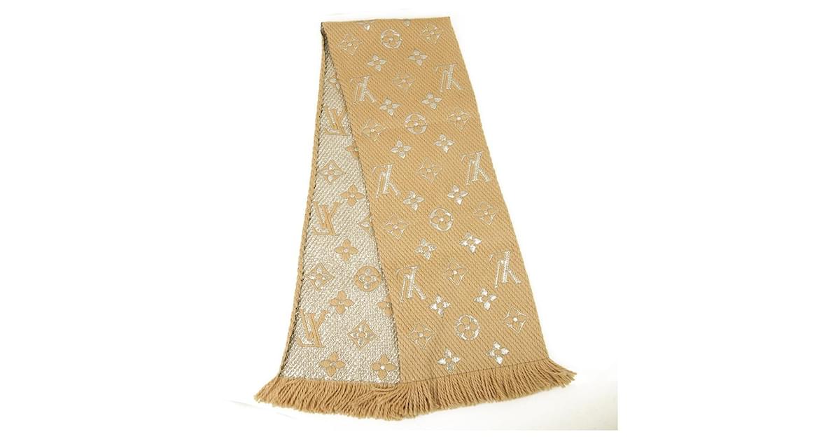 Louis Vuitton Lv woman scarf beige with silver logo