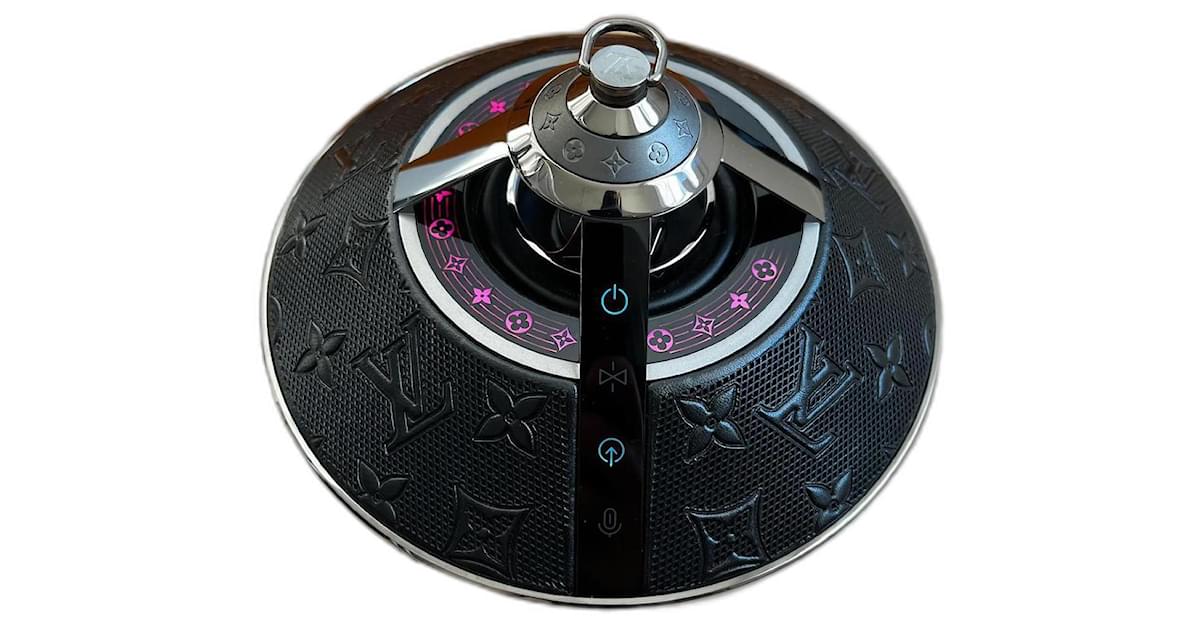Louis Vuitton Horizon Light Up Speaker - Black Home Audio, Electronics -  LOU703076