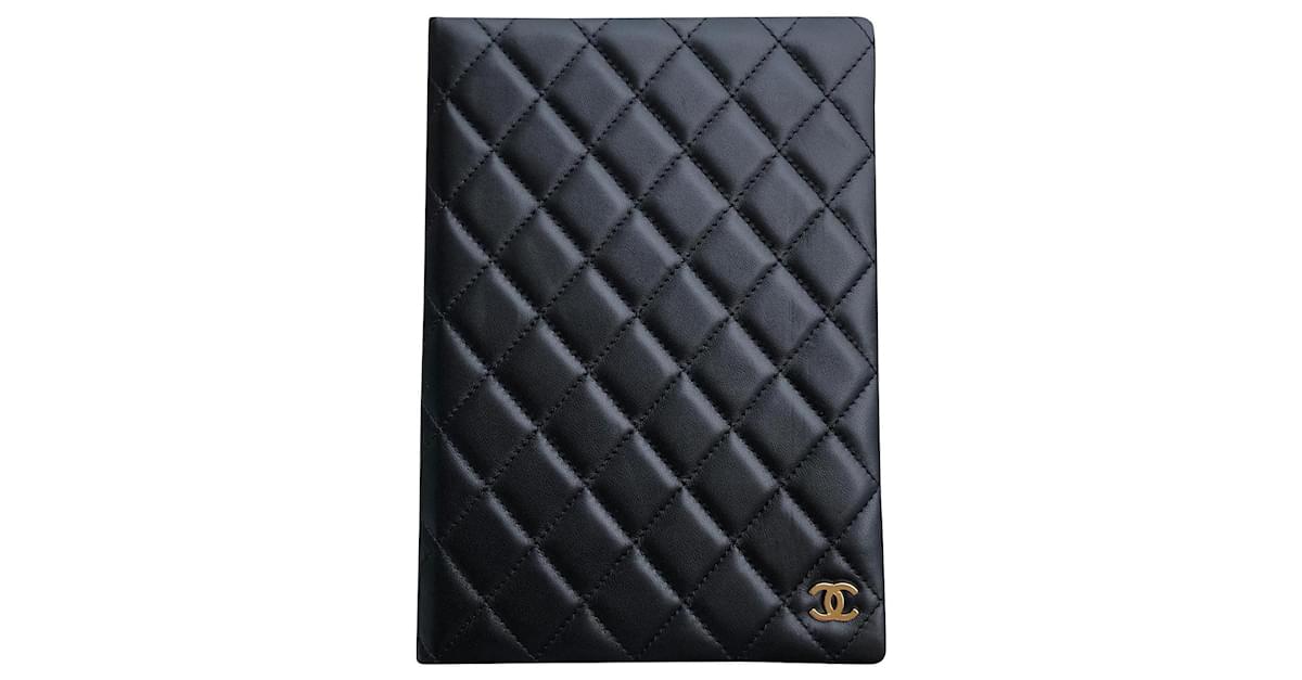 Diary Chanel black quilted leather ref.491774