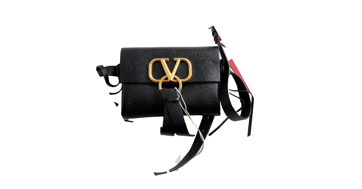 Vring leather handbag Valentino Garavani Black in Leather - 10310403