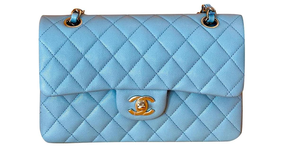 22S Chanel Classic lined Flap Caviar Leather Light Baby Blue. Light blue  ref.501553 - Joli Closet