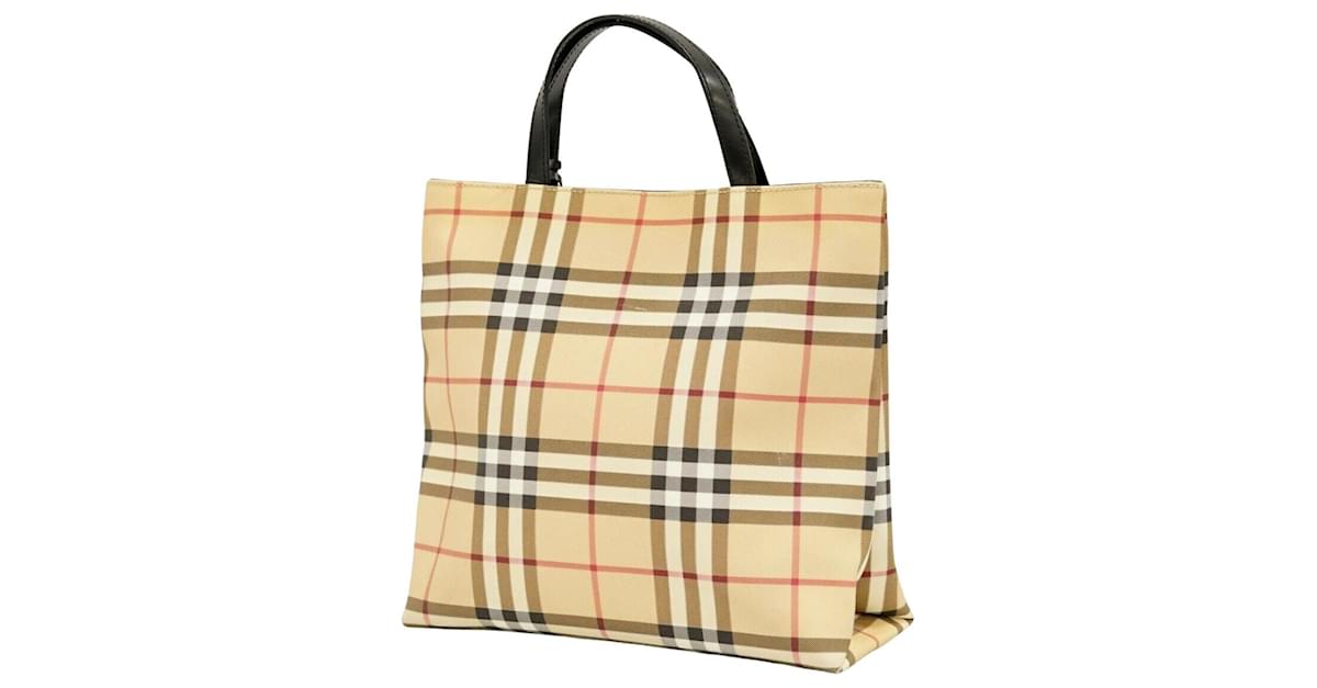 Does all Burberry handbag have serial number?