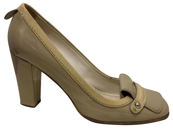 Stacked heel patent leather pumps by Tod's Grey Taupe