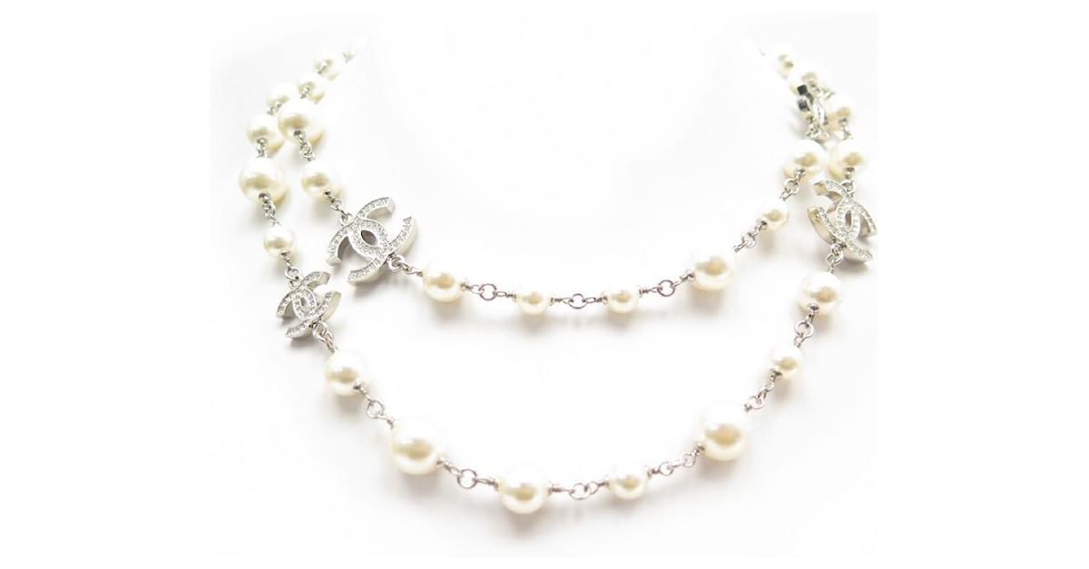 Chanel Pearl Faux Gemstones Logo CC Belt Necklace Golden Metal ref.227205