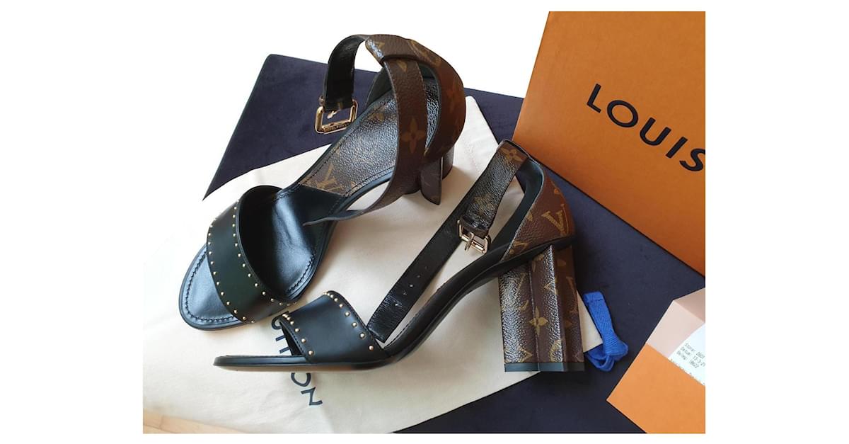 Louis Vuitton Silhouette Line Sandals