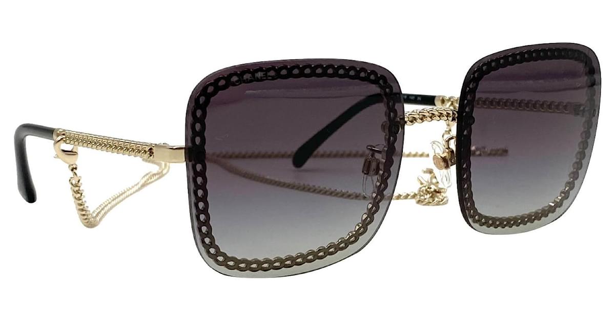 New square Chanel sunglasses Golden Grey Metal ref.511964 - Joli Closet
