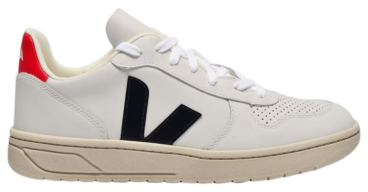 fake veja trainers