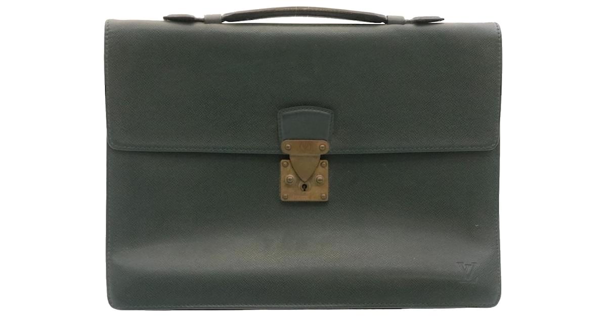 Kourad leather bag Louis Vuitton Green in Leather - 32116541