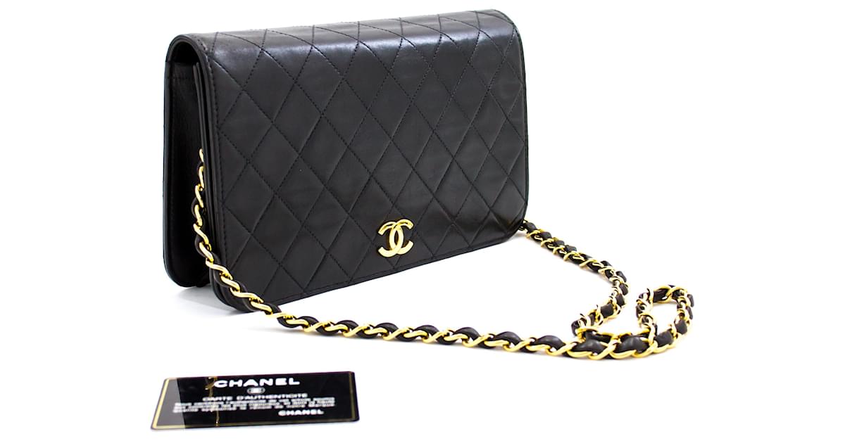 CHANEL Full Flap Chain Shoulder Bag Clutch Black Quilted Lambskin Leather  ref.680638 - Joli Closet