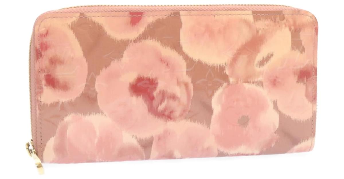Louis-Vuitton-Monogram-Vernis-Ikat-Flower-Zippy-Wallet-M90020