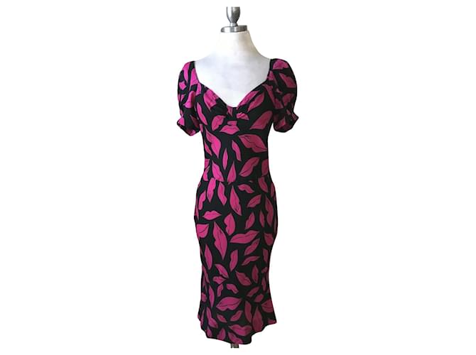 Diane Von Furstenberg DvF Dotty Silk Hot Pink Lips Pattern Dress Black  ref.JC536963 (Sold) - Joli Closet