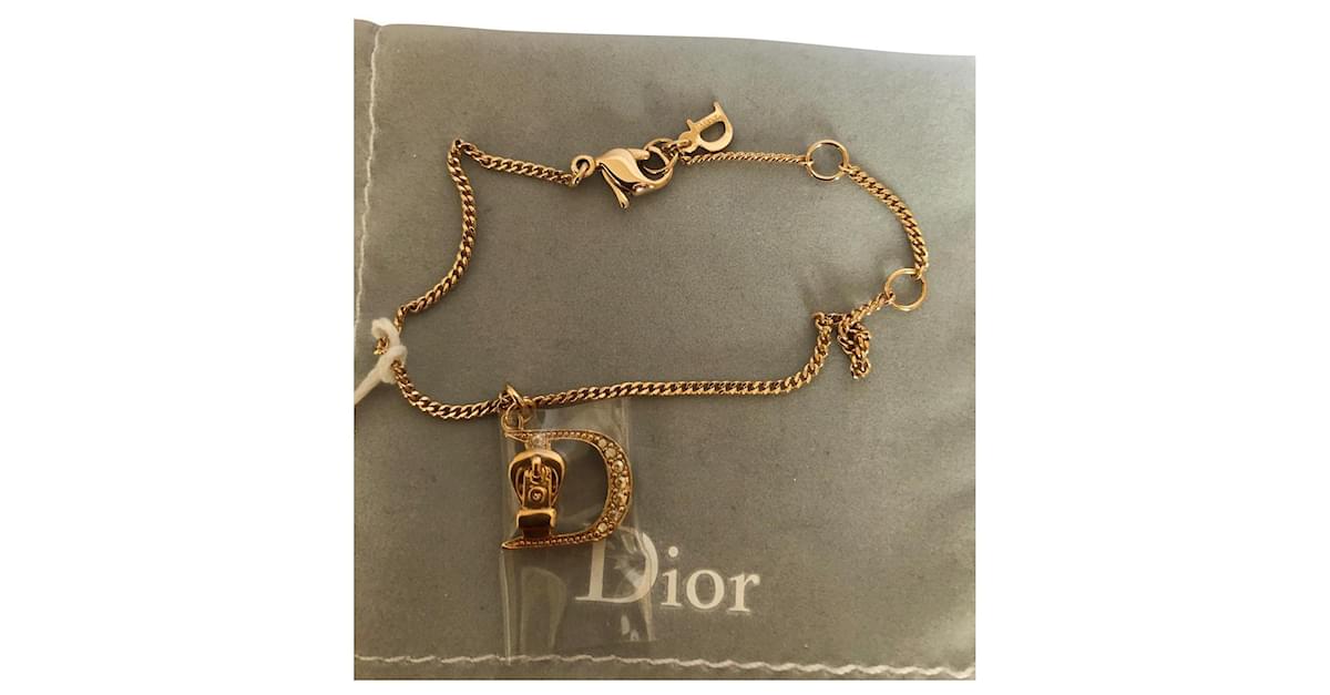 Louis Vuitton Bracelets Golden Gold-plated ref.396934 - Joli Closet