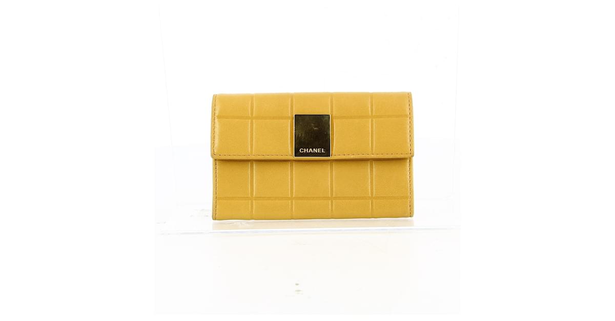 Chanel yellow wallet Patent leather ref.540174 - Joli Closet