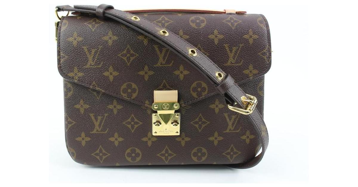 Louis Vuitton Monogram Pochette Metis Crossbody Bag (no strap) Leather  ref.307789 - Joli Closet