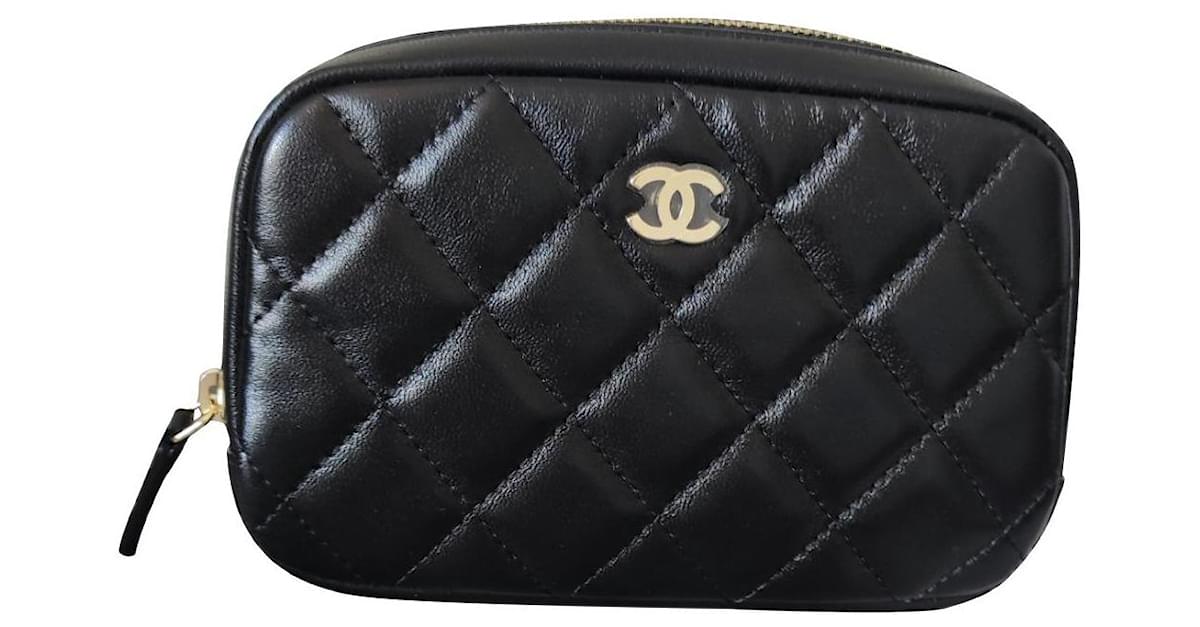 Chanel Toiletry bag Black Leather ref.540713
