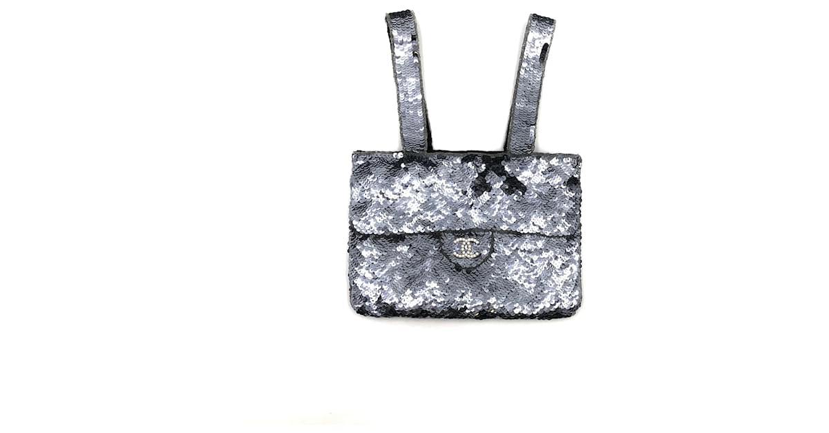 Chanel 1990s vintage mini bag in silver sequins Silvery Metallic ref.548044  - Joli Closet