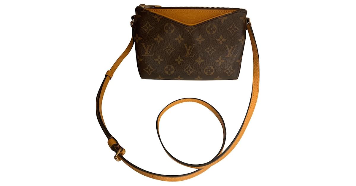 Louis Vuitton Pallas BB Clutch Multiple colors Leather ref.550594 - Joli  Closet