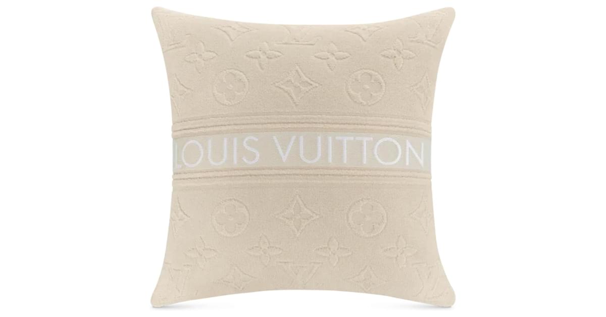 Louis Vuitton Blue Cotton Monogram Beach Cushion QJH52H4RBB000
