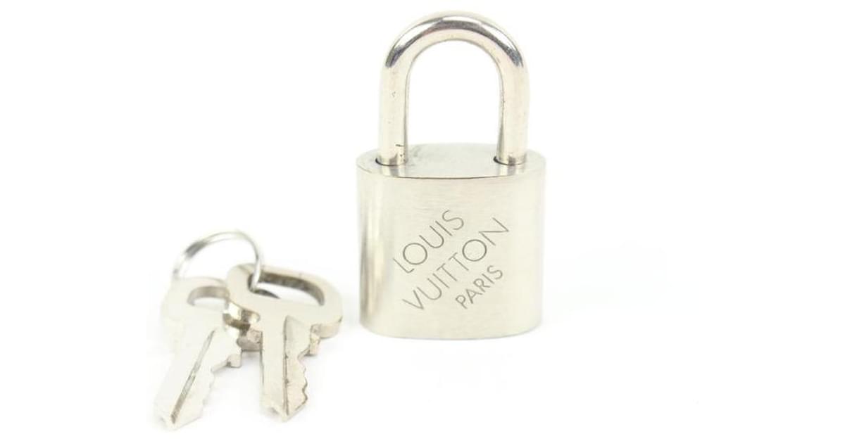 Louis Vuitton Limited Silver Padlock and Keys Set Lock Bag Charm Cadena  2LV34S