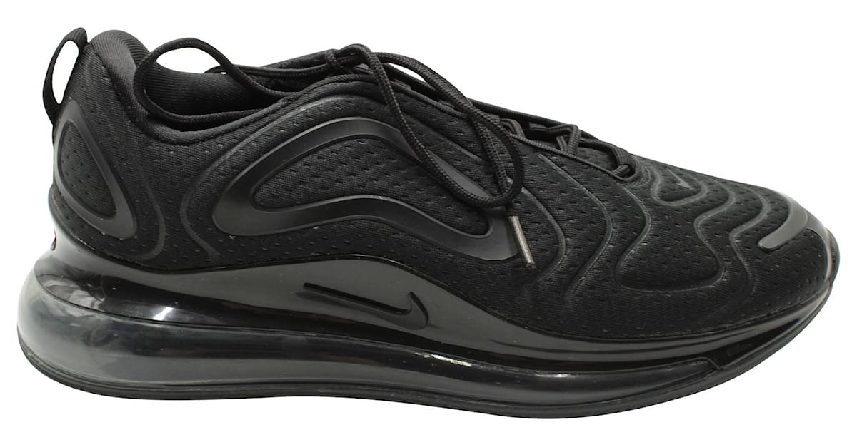 Air max 720 black and white price in clearance ghana