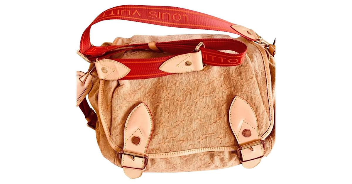 Louis Vuitton Handbags Red Gold hardware Cloth ref.793758 - Joli Closet