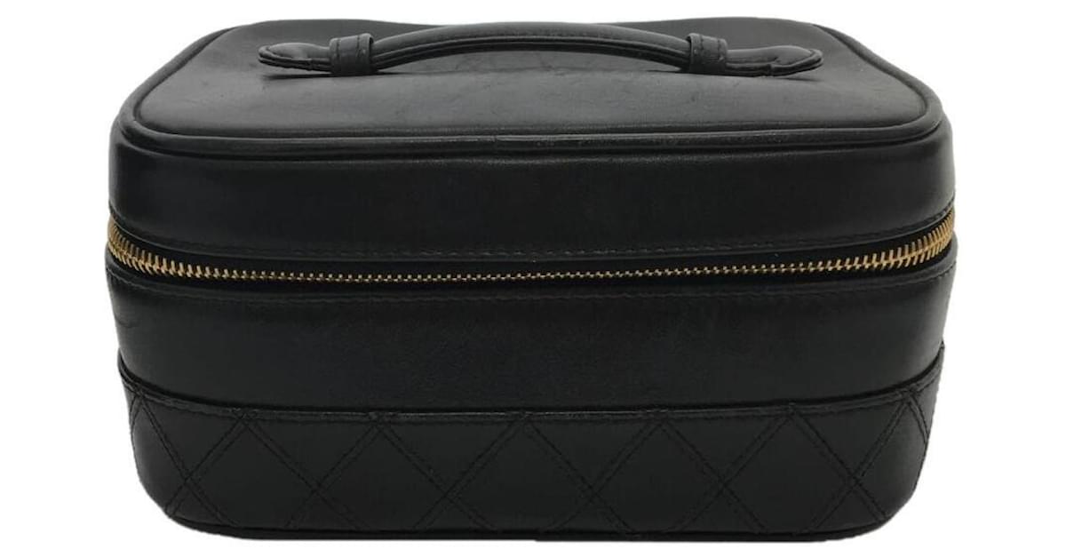 Chanel vanity bag Black Leather ref.591609 - Joli Closet