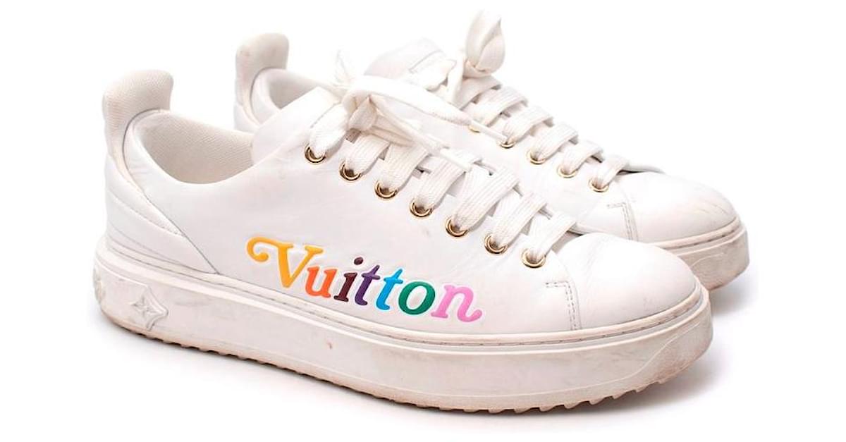 Louis Vuitton White Leather Time Out Trainers ref.595879 - Joli Closet