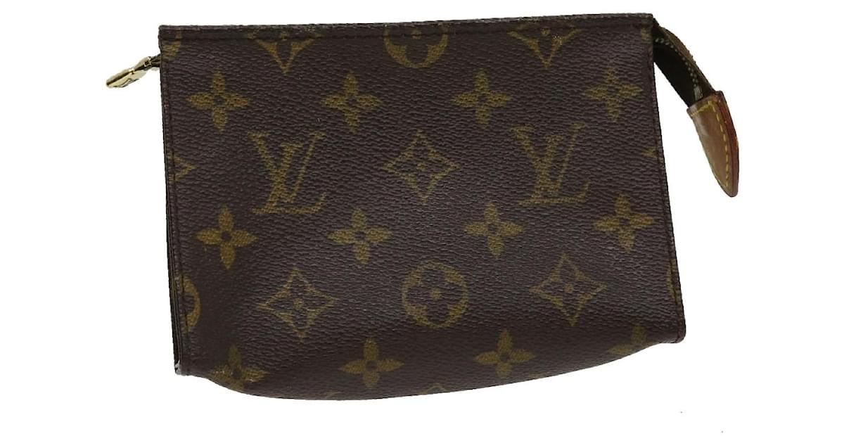 Monogram Poche Toilette 15 - AirRobe