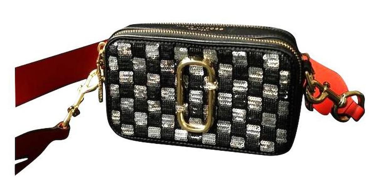 Buy Pre-owned & Brand new Luxury Marc Jacobs Snapshot Camera Bag