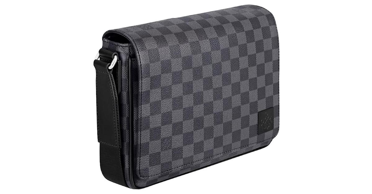Buy Pre-owned & Brand new Luxury Louis Vuitton Damier Graphite District Messenger  Bag Online