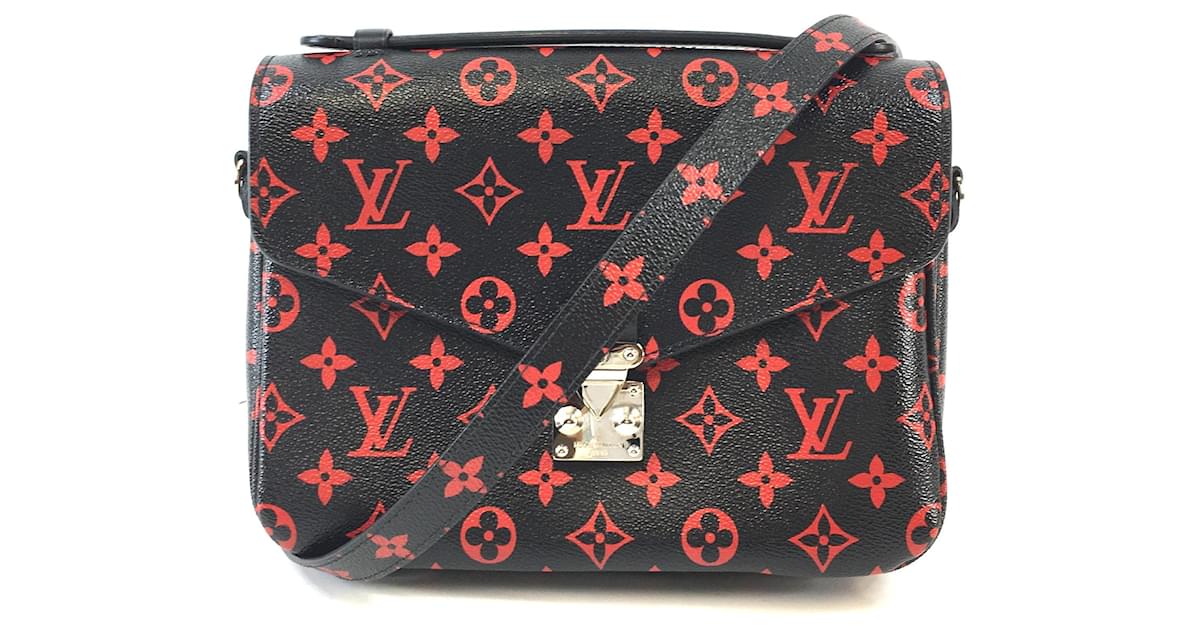 Louis Vuitton Papillon handbag Multiple colors Leather ref.856786