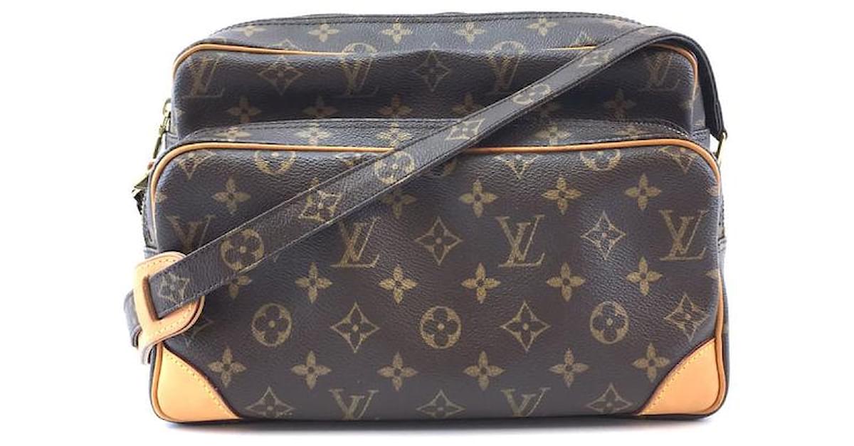 Louis Vuitton NIL 28 Handbags