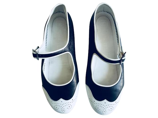Chanel Mary Jane Ballet Flats Black White Leather ref.623636