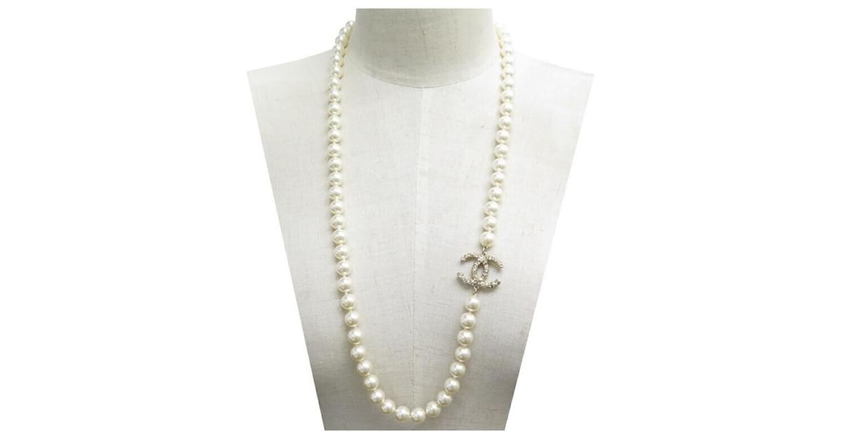 Chanel Collares Blanco Perla ref.269133 - Joli Closet
