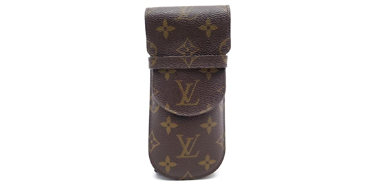 Louis Vuitton Glasses Case in Monogram canvas, Luxury, Bags & Wallets on  Carousell