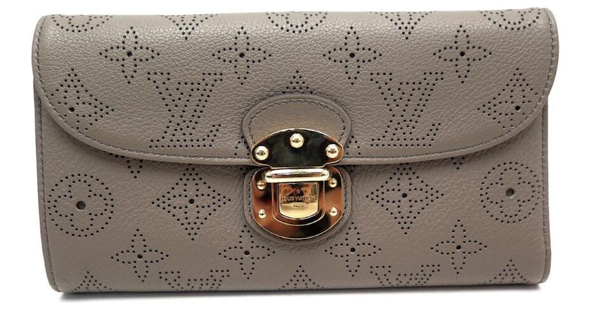 Louis Vuitton Mahina Amelia Wallet White - MyDesignerly