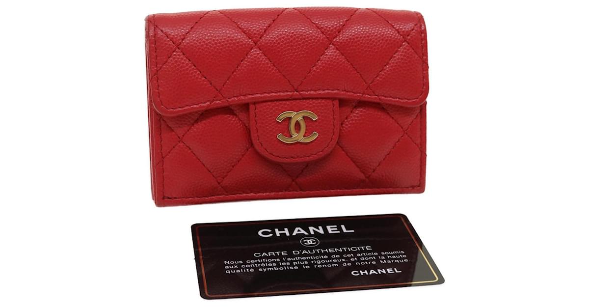 CHANEL Caviar Skin Matelasse Small Flap Wallet Leather Red CC Auth jk1335a  ref.636395 - Joli Closet