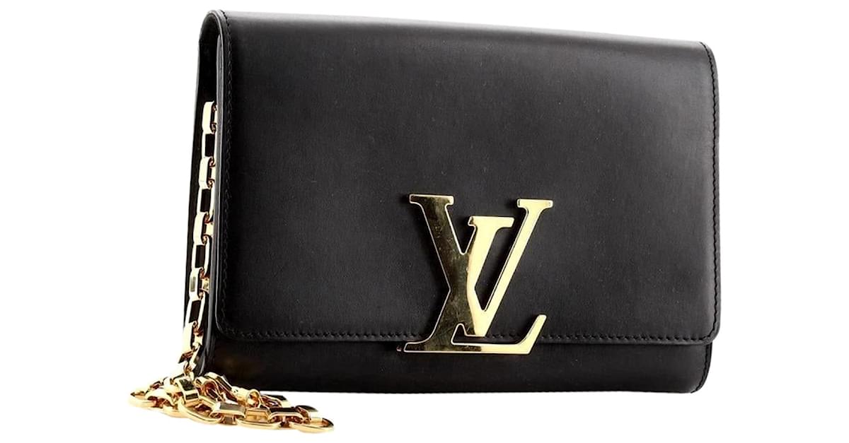 Louis Vuitton Black Leather Chain Louise Gm Shoulder Bag ref.639143 - Joli  Closet